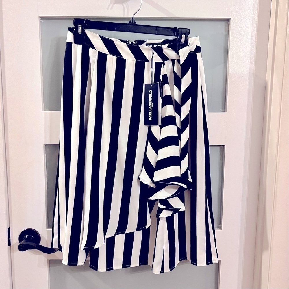 karl LAGERFELD black and white stripped skirt. Size 2. NWT - Picture 1 of 6